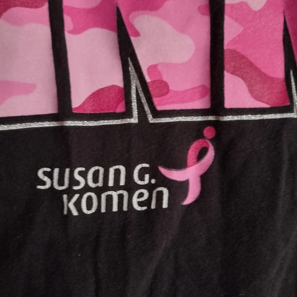 "SOLD 🪖 in PINK" Susan G Komen T-shirt - Picture 6 of 13